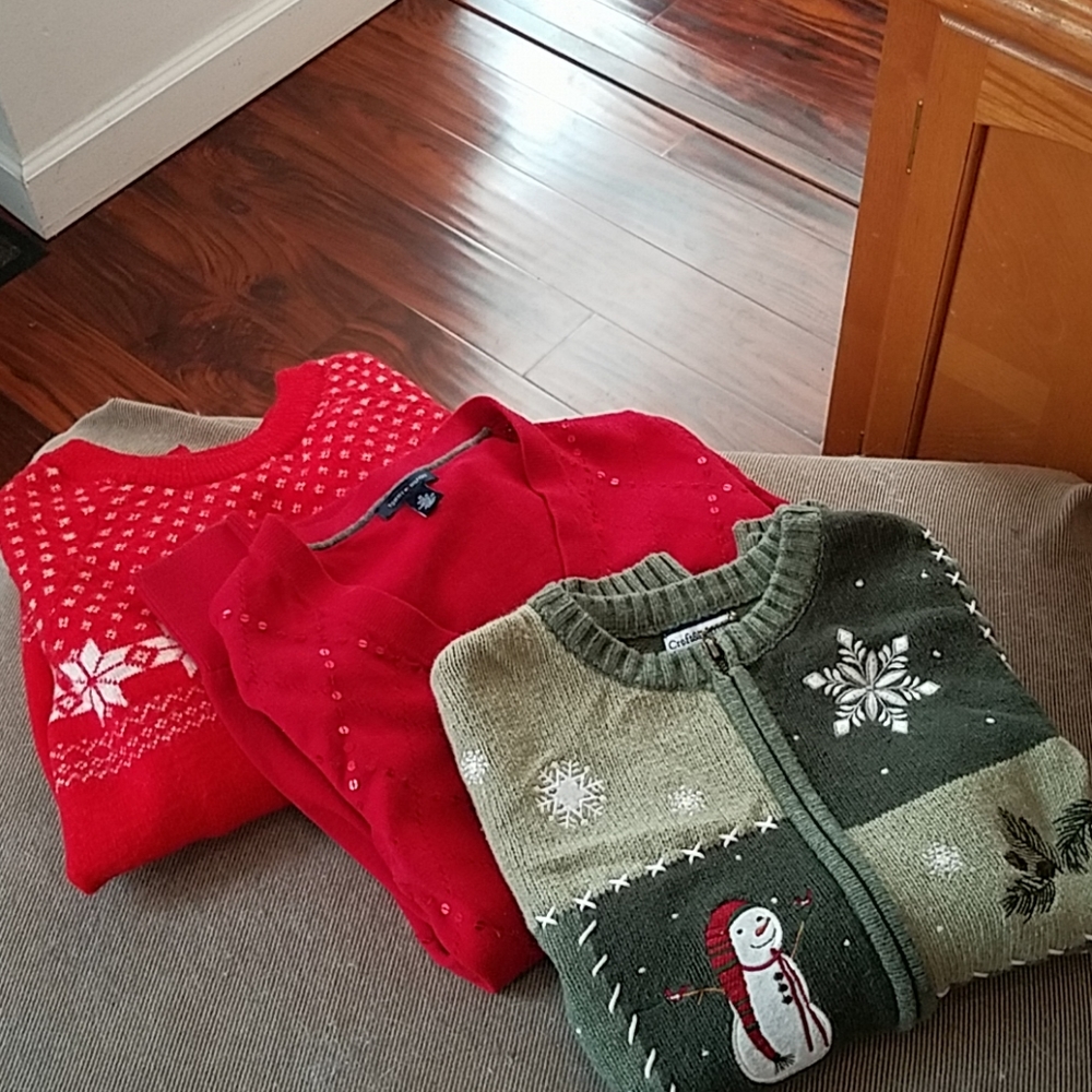 💙BUNDLE💙 Holiday Sweaters/Shirt!!